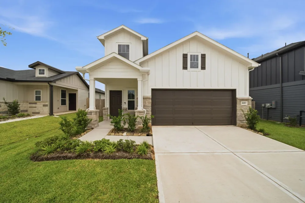 618 Amber Falls Drive Montgomery, TX 77356