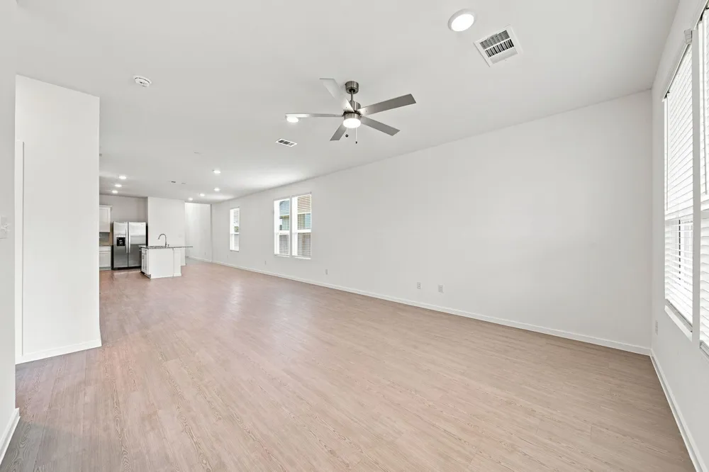 618 Amber Falls Drive Montgomery, TX 77356