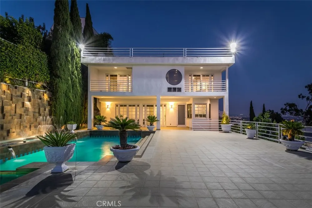 1255 Hilldale West Hollywood, CA 90069