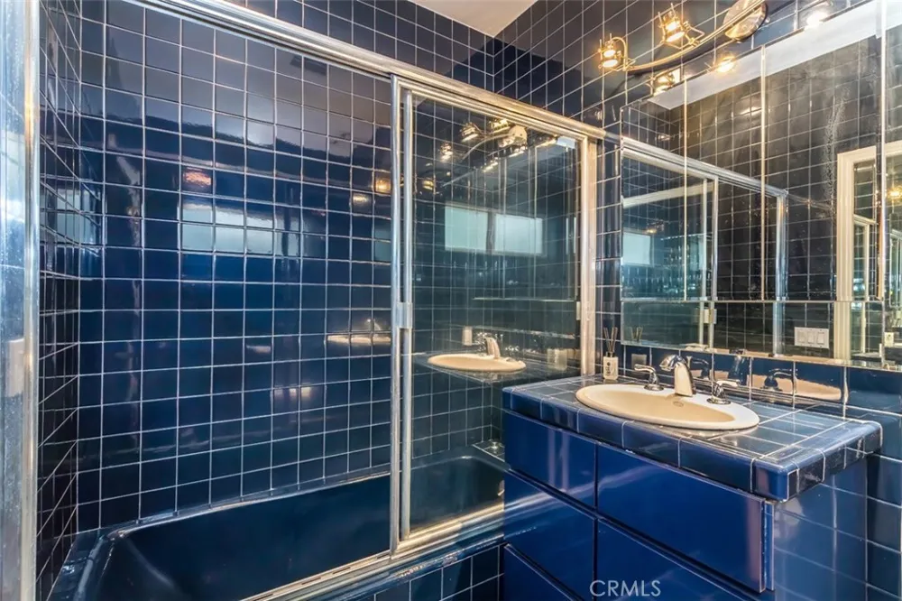 1255 Hilldale West Hollywood, CA 90069
