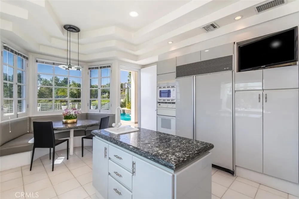 1255 Hilldale West Hollywood, CA 90069