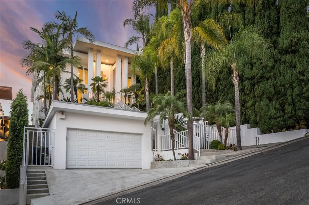1255 Hilldale West Hollywood, CA 90069