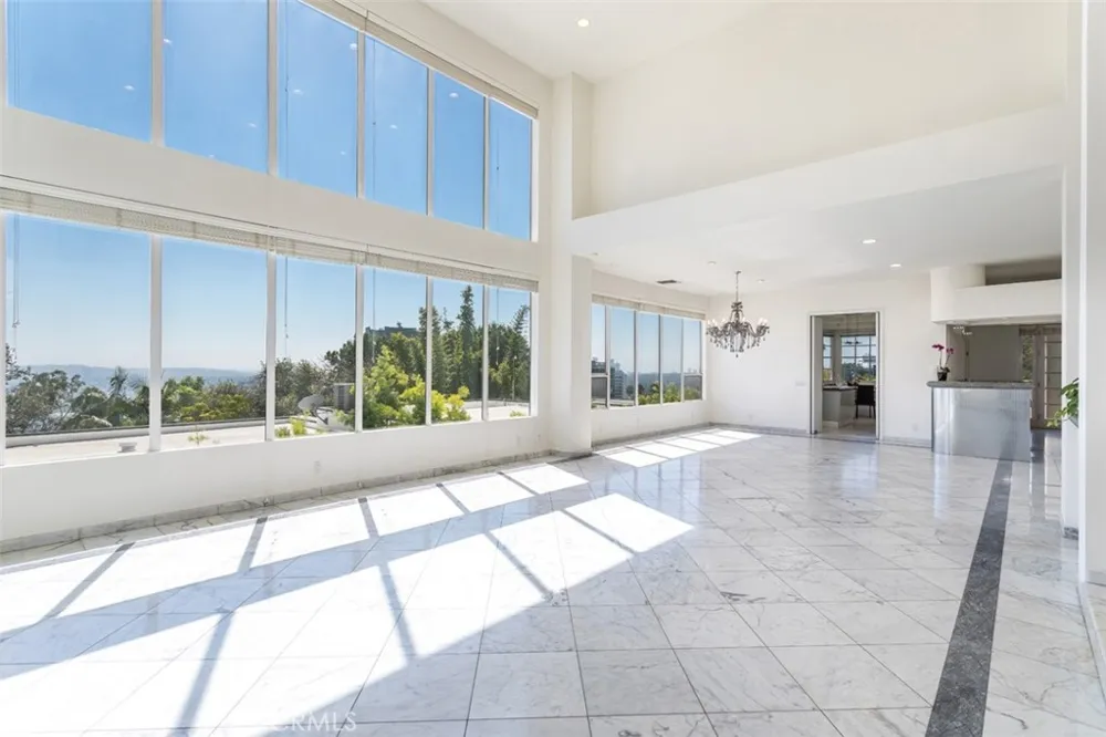 1255 Hilldale West Hollywood, CA 90069