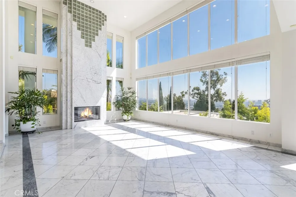 1255 Hilldale West Hollywood, CA 90069