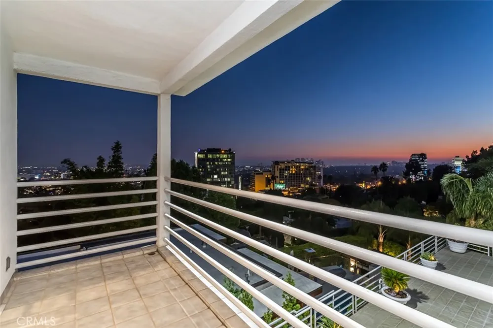 1255 Hilldale West Hollywood, CA 90069