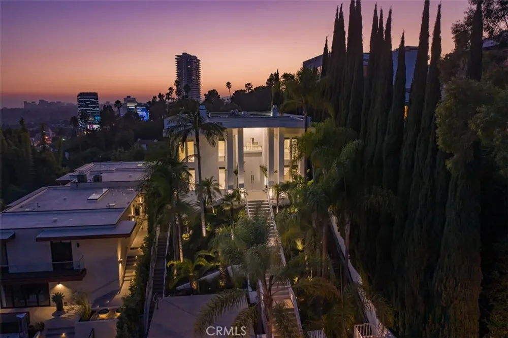1255 Hilldale West Hollywood, CA 90069