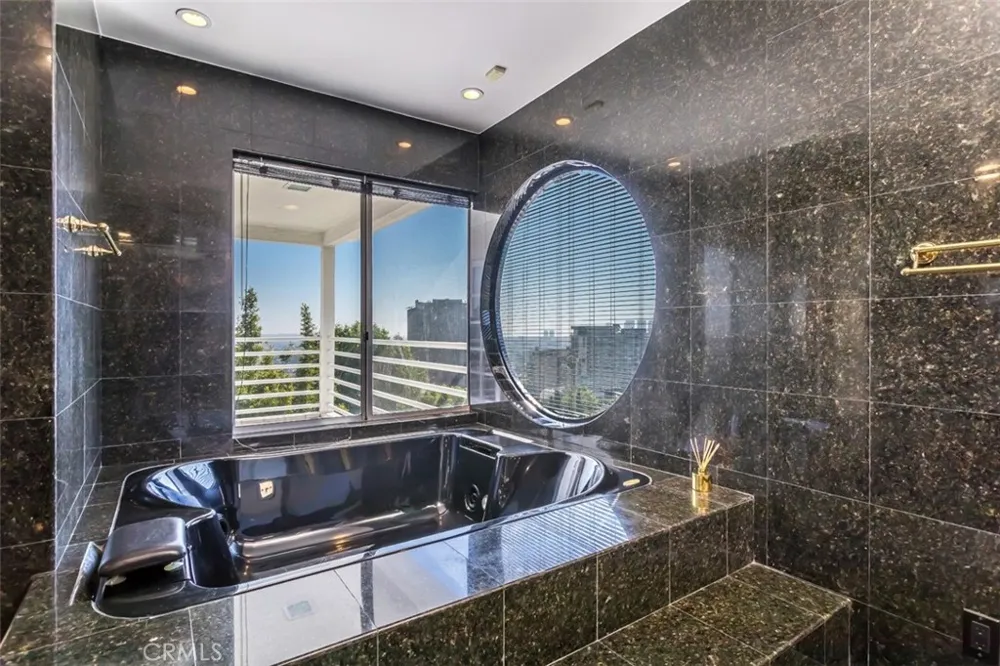 1255 Hilldale West Hollywood, CA 90069