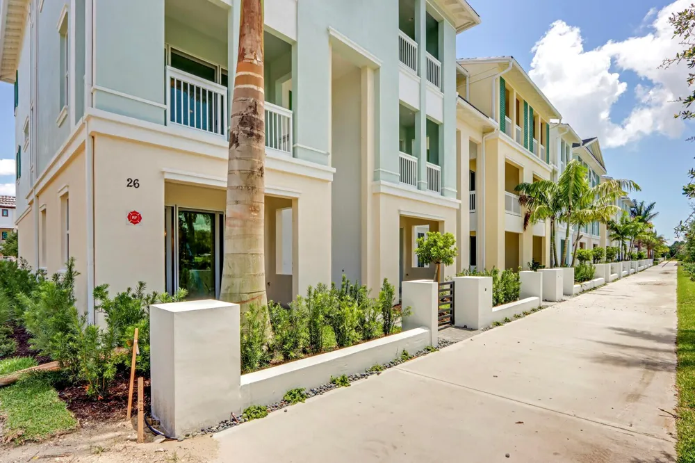 12556 Gross Pointe Drive Palm Beach Gardens, FL 33418