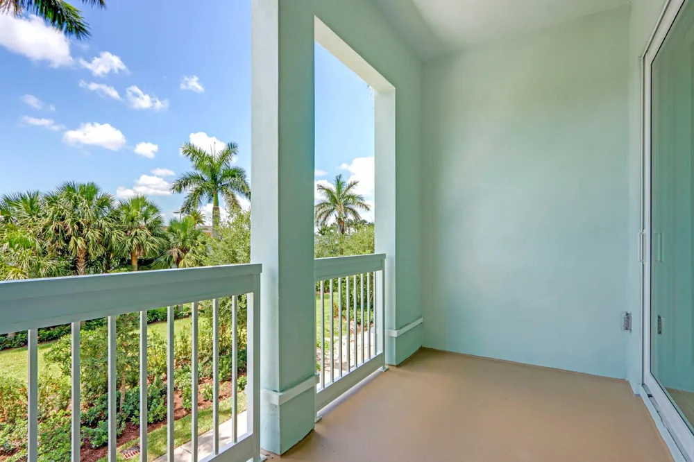 12556 Gross Pointe Drive Palm Beach Gardens, FL 33418