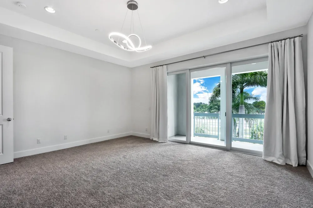 12556 Gross Pointe Drive Palm Beach Gardens, FL 33418