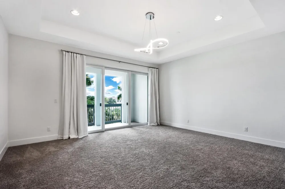 12556 Gross Pointe Drive Palm Beach Gardens, FL 33418