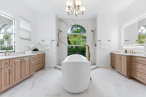 8717 ESTATE DRIVE