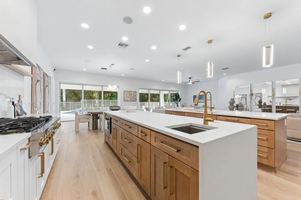 8717 ESTATE DRIVE West Palm Beach, FL 33411