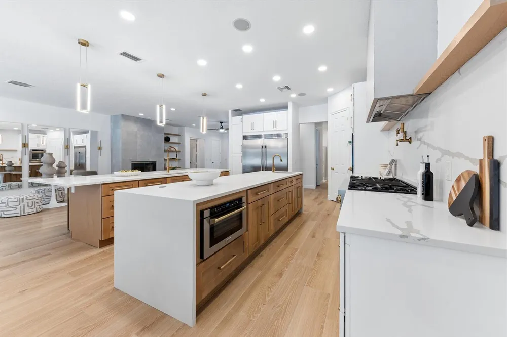 8717 ESTATE DRIVE West Palm Beach, FL 33411