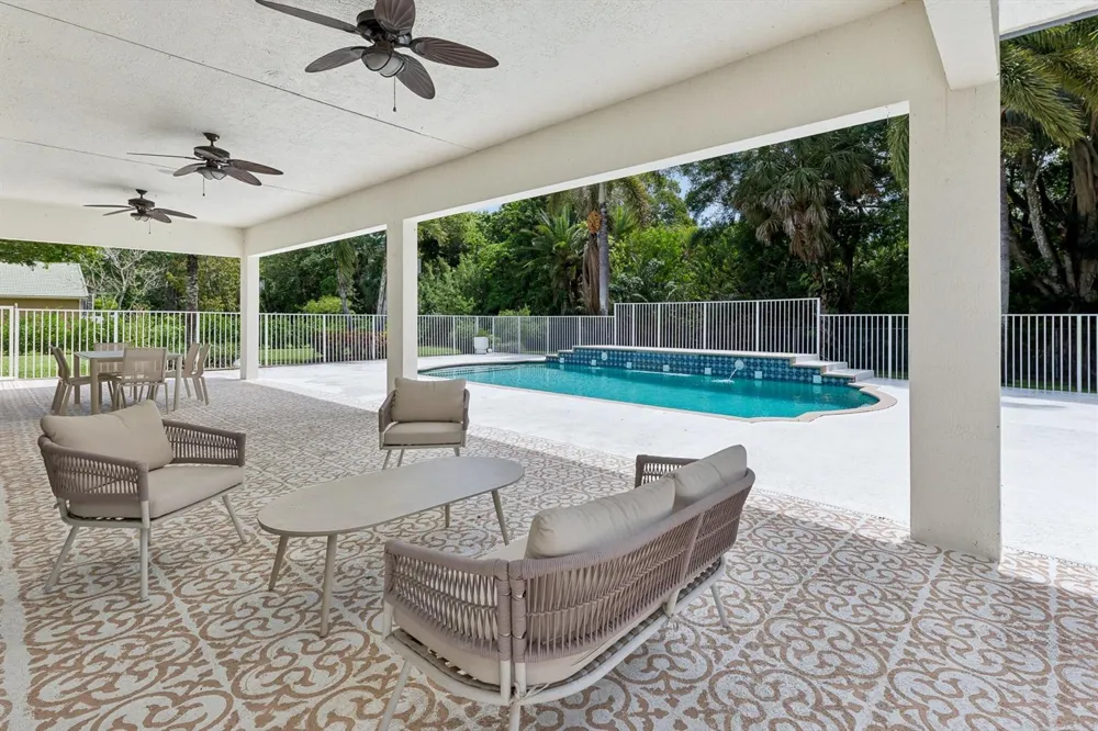 8717 ESTATE DRIVE West Palm Beach, FL 33411
