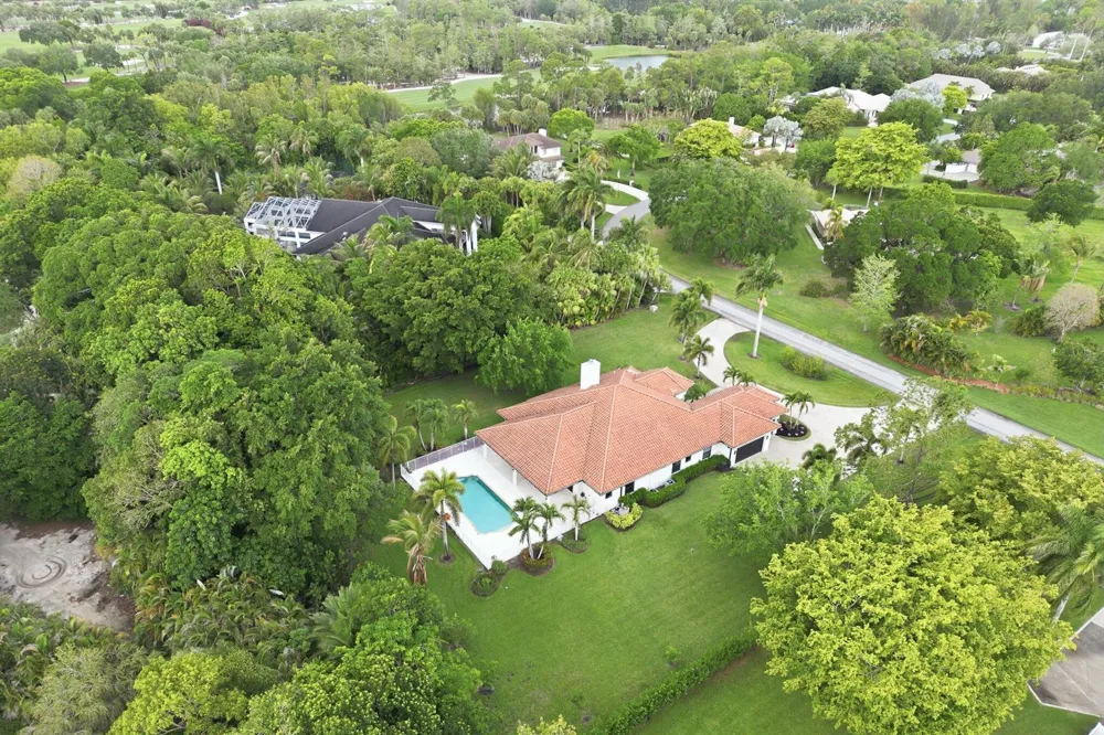 8717 ESTATE DRIVE West Palm Beach, FL 33411