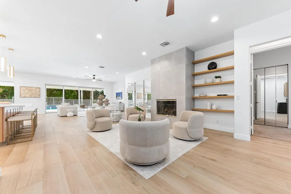 8717 ESTATE DRIVE West Palm Beach, FL 33411