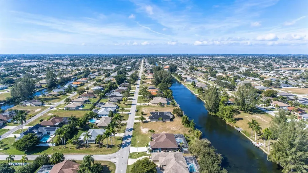 217 SE 21ST STREET Cape Coral, FL 33990