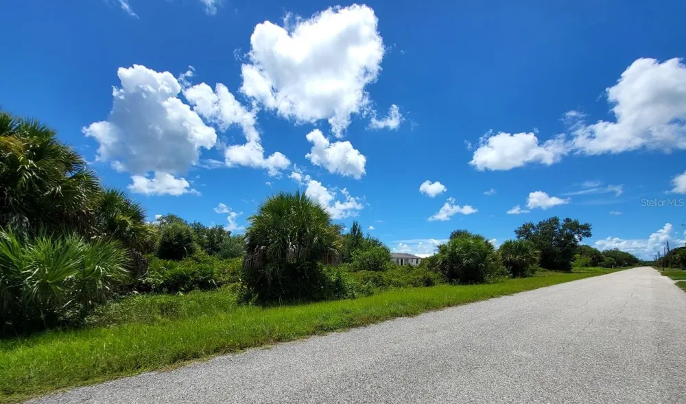 13427 ALLENTOWN AVENUE Port Charlotte, FL 33981