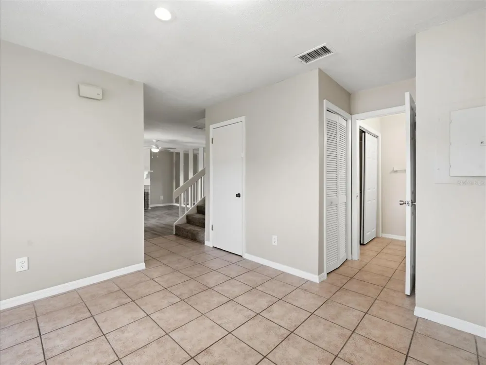 15314 E POND WOODS DRIVE #15314 Tampa, FL 33618