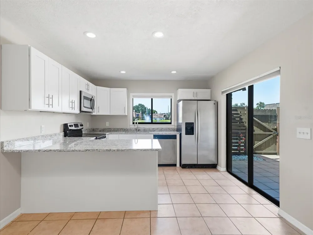 15314 E POND WOODS DRIVE #15314 Tampa, FL 33618