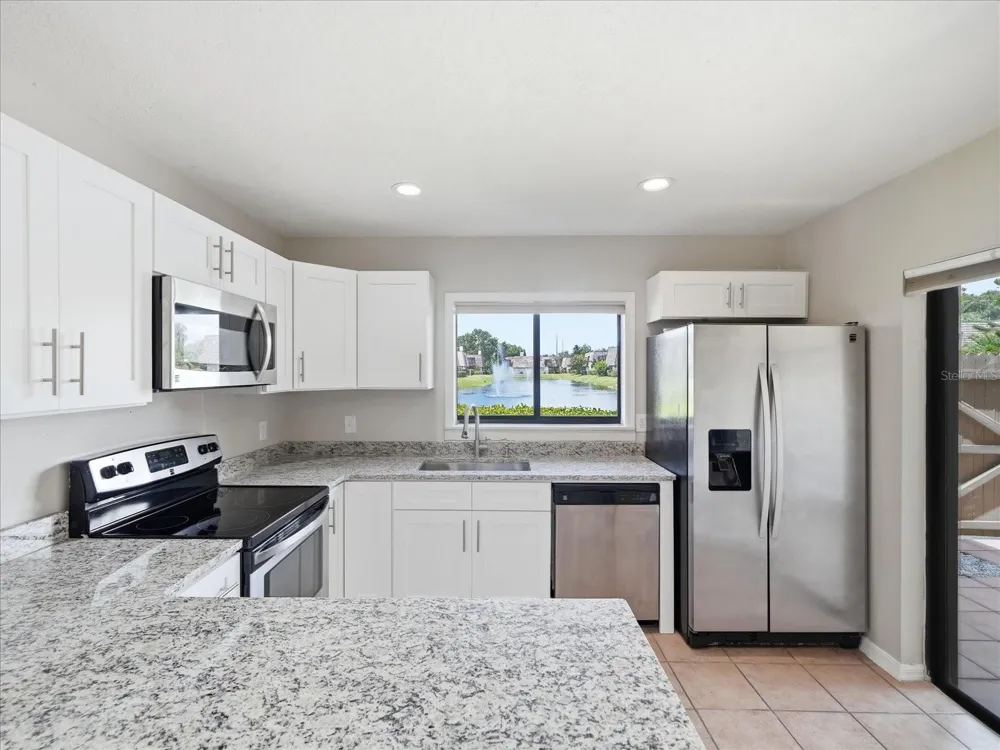 15314 E POND WOODS DRIVE #15314 Tampa, FL 33618