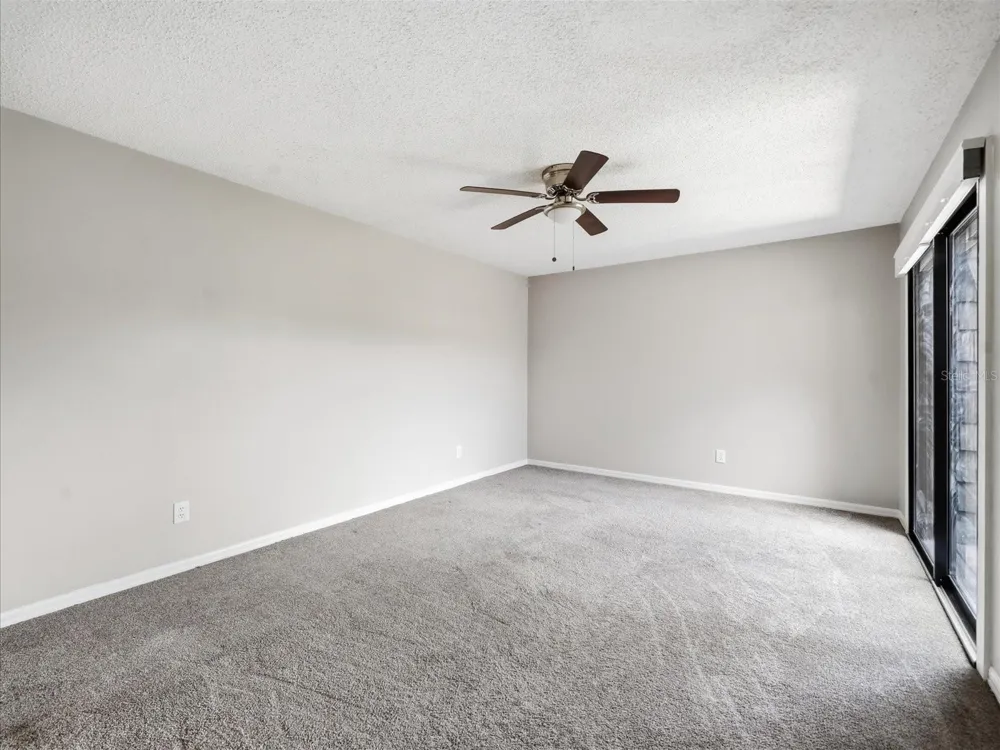 15314 E POND WOODS DRIVE #15314 Tampa, FL 33618