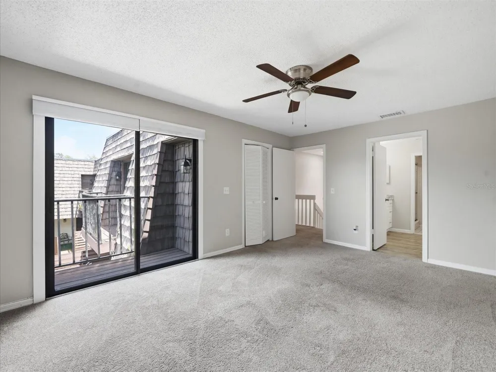 15314 E POND WOODS DRIVE #15314 Tampa, FL 33618