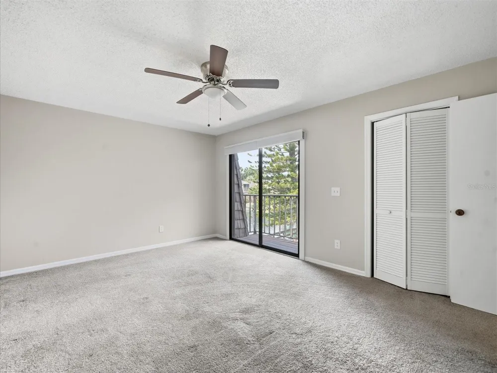 15314 E POND WOODS DRIVE #15314 Tampa, FL 33618