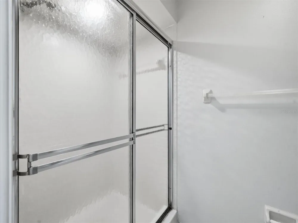 15314 E POND WOODS DRIVE #15314 Tampa, FL 33618