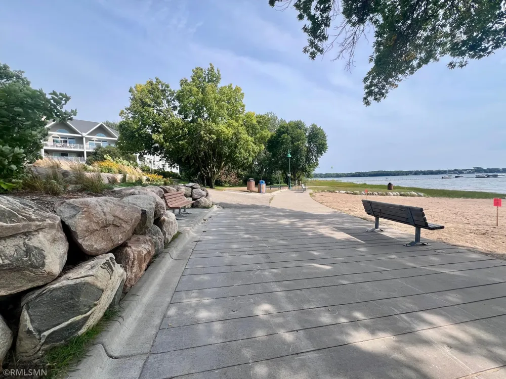 1864 8th Street White Bear Lake, MN 55110