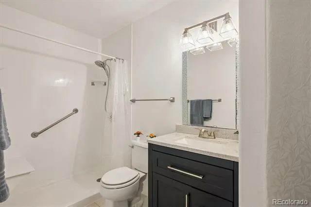 8437 Thunder Ridge Way #103 Highlands Ranch, CO 80126