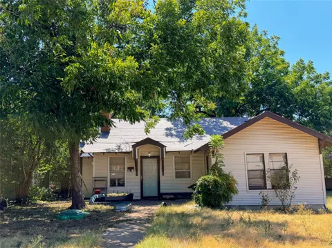 2512 Colonial Avenue