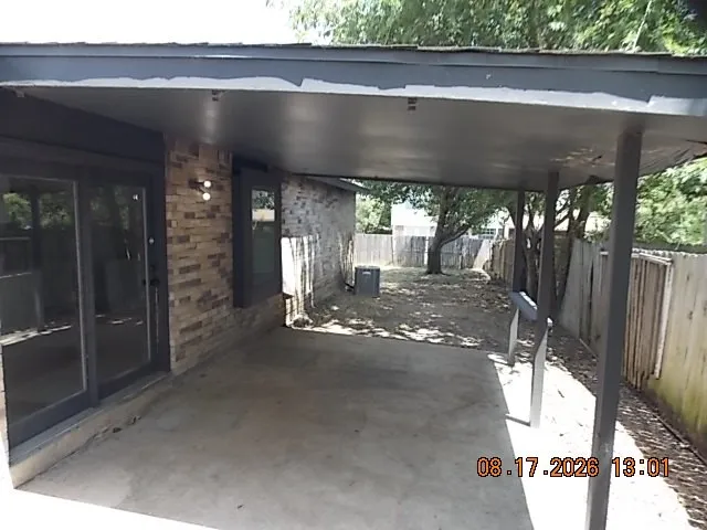 3425 Doolittle Drive Arlington, TX 76014