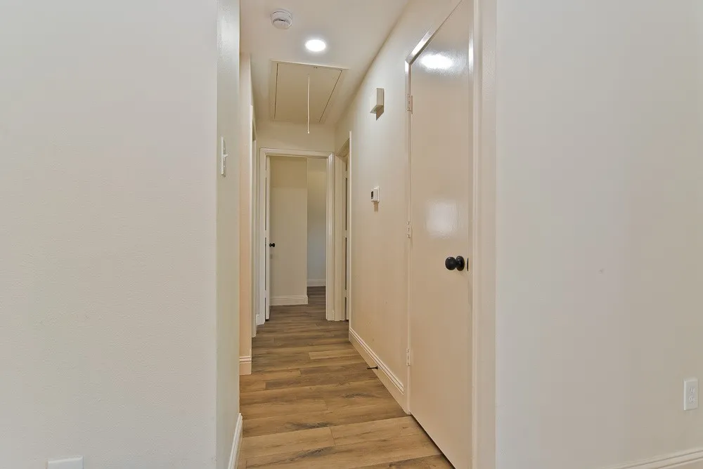 1609 Country Lane Arlington, TX 76018