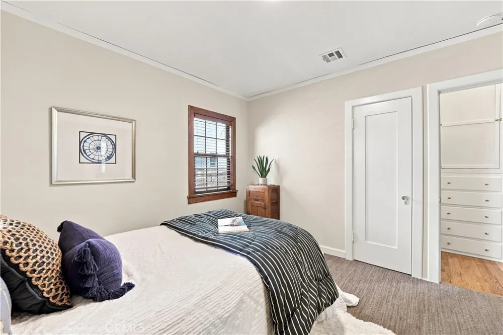 118 Glendora Avenue Long Beach, CA 90803