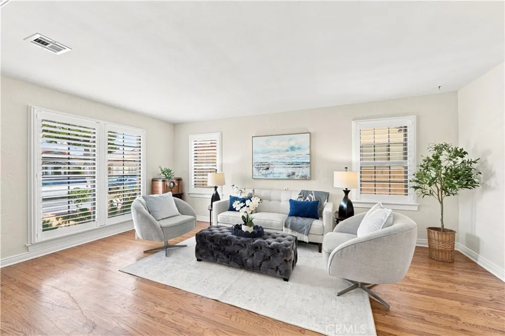 118 Glendora Avenue Long Beach, CA 90803
