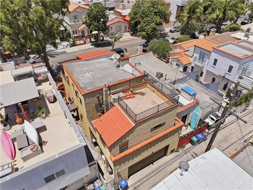 118 Glendora Avenue Long Beach, CA 90803