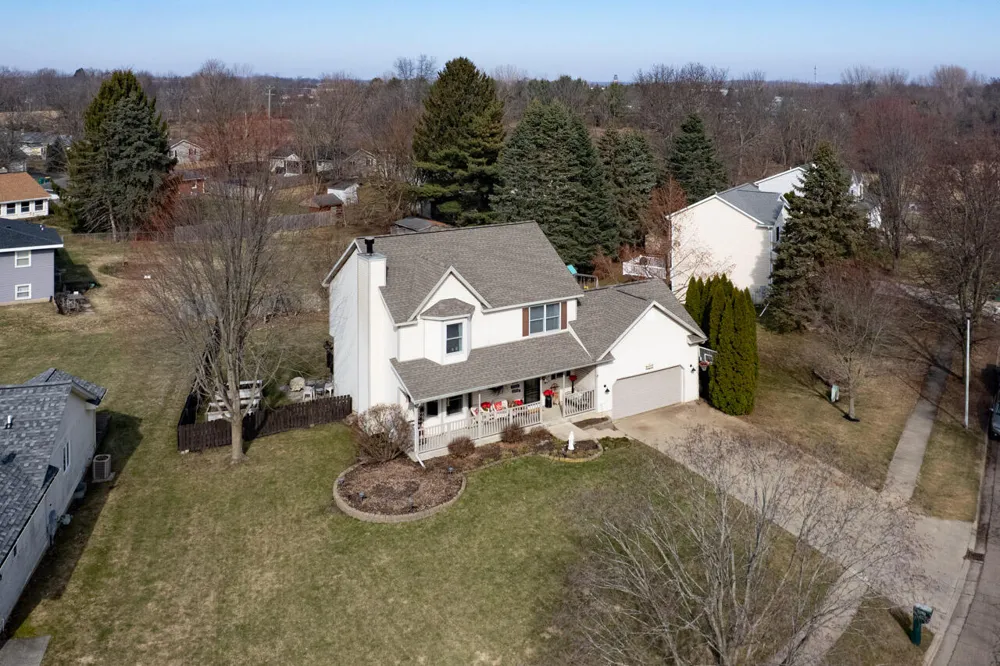 7070 Jamaica Lane Portage, MI 49002