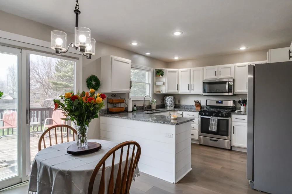 7070 Jamaica Lane Portage, MI 49002