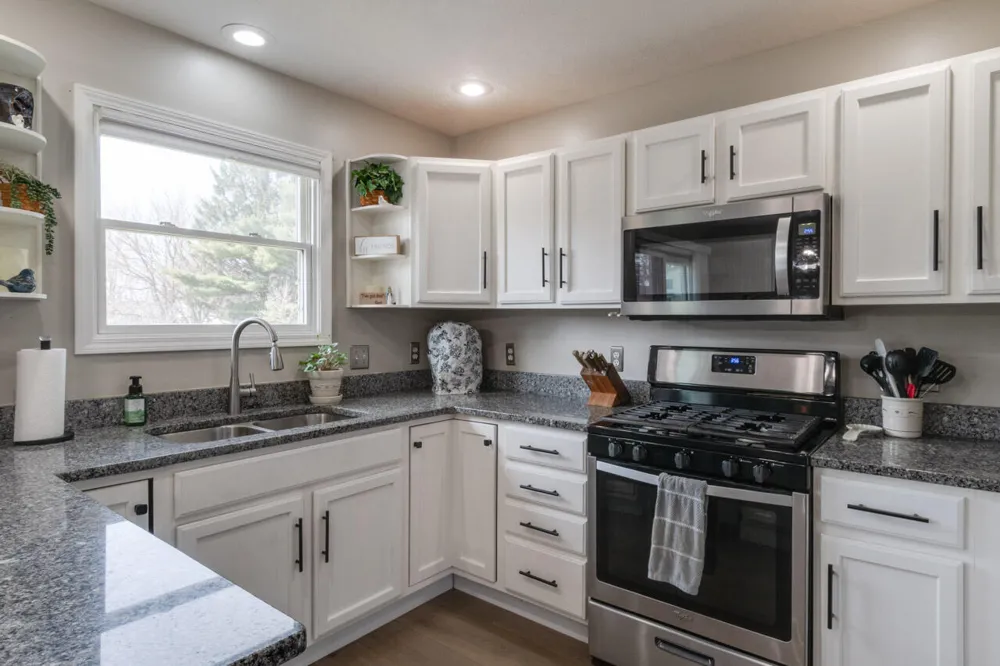 7070 Jamaica Lane Portage, MI 49002