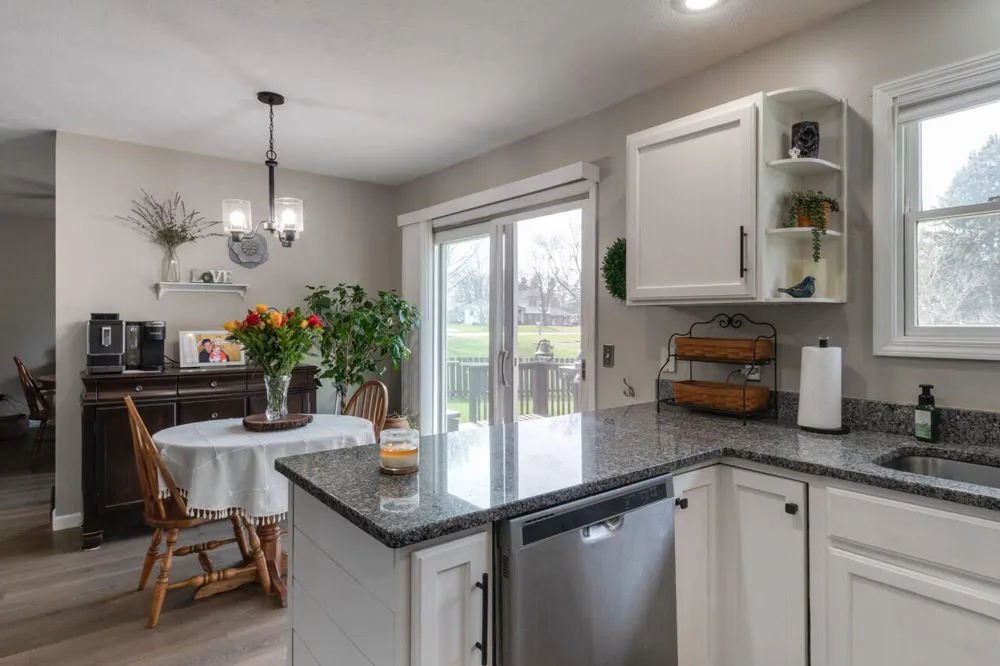 7070 Jamaica Lane Portage, MI 49002