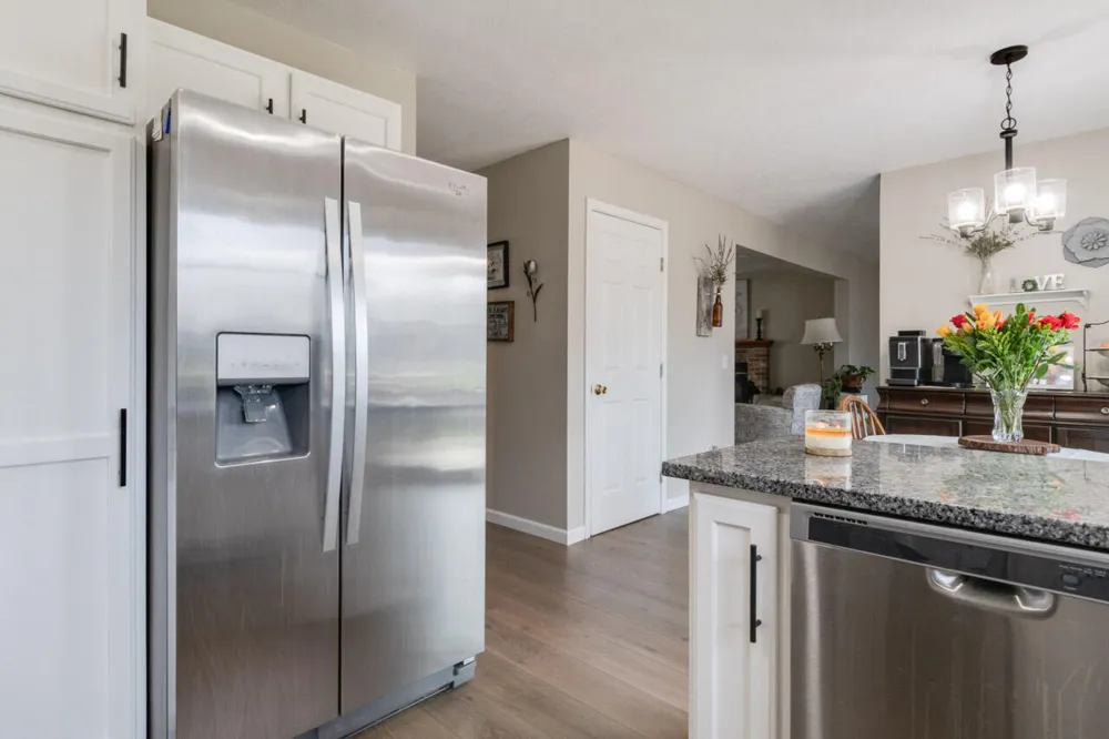 7070 Jamaica Lane Portage, MI 49002
