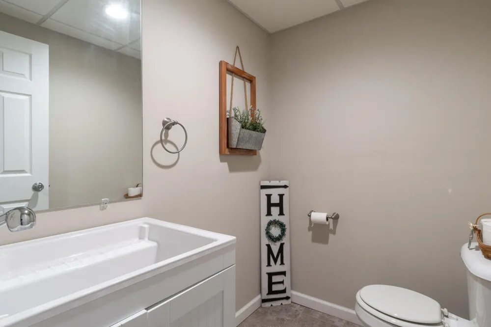 7070 Jamaica Lane Portage, MI 49002