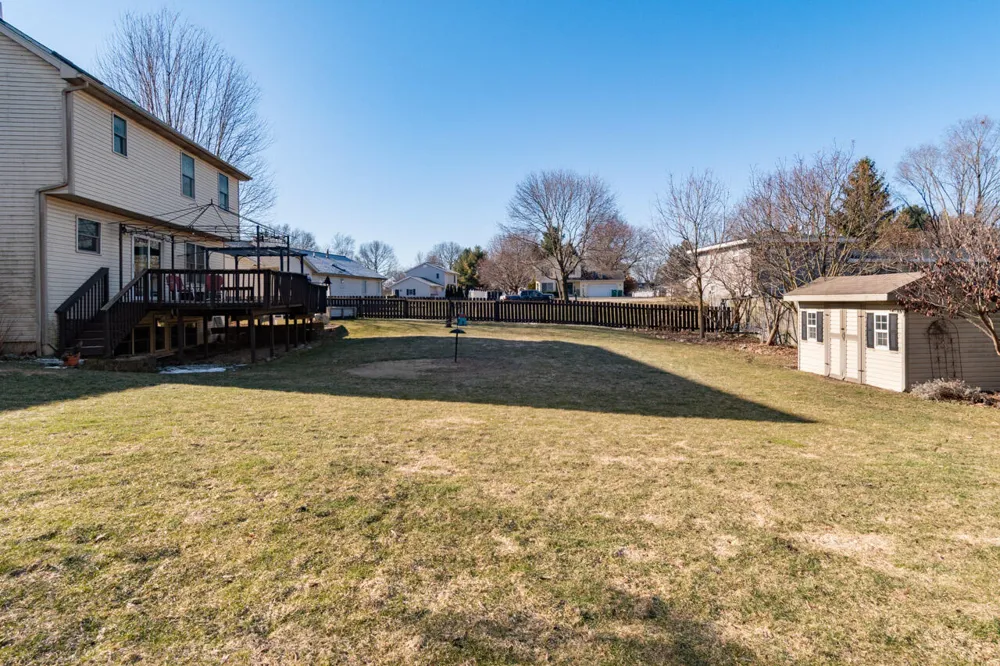 7070 Jamaica Lane Portage, MI 49002