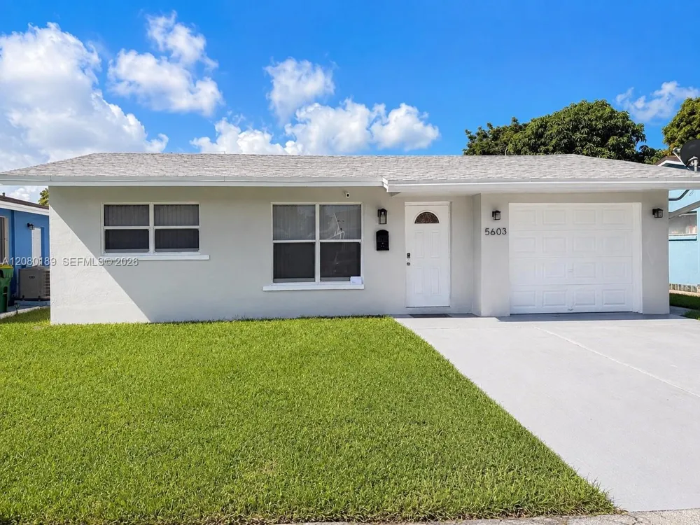 5603 NW 48th Ter Tamarac, FL 33319