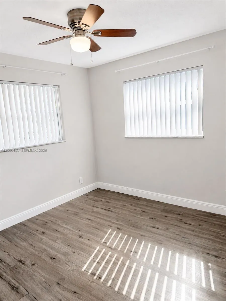 5603 NW 48th Ter Tamarac, FL 33319