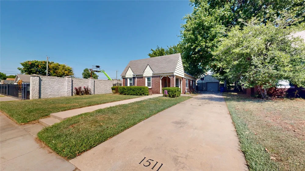 1511 S Florence Avenue Tulsa, OK 74104