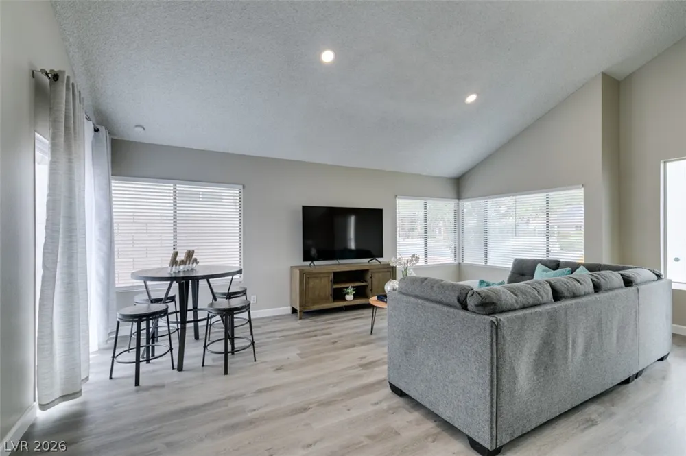 6585 Minton Court Las Vegas, NV 89103