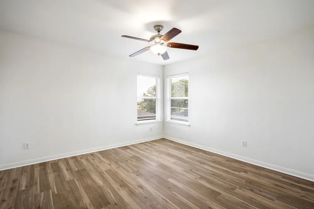 4020 Caldwell Avenue The Colony, TX 75056